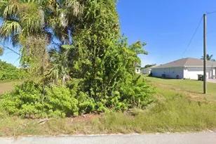 2029 NE 39th Terrace, Cape Coral, FL 33909 - Photo 1