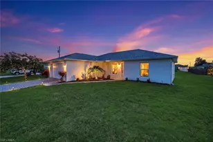 1317 NE 9th Ave, Cape Coral, FL 33909 - Photo 1