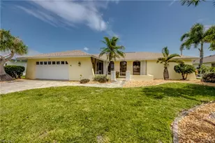 715 SE 33rd Terrace, Cape Coral, FL 33904 - Photo 1
