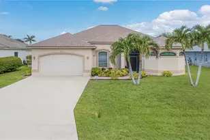1512 SE 6th Ave, Cape Coral, FL 33990 - Photo 1