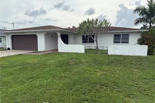 4339 S Bay Cir, North Fort Myers, FL 33903 - Photo 1