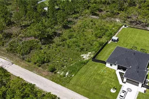 911 Oak Ave, Lehigh Acres, FL 33972 - Photo 1