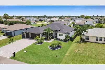 1812 SW 38th Ter, Cape Coral, FL 33914 - Photo 1