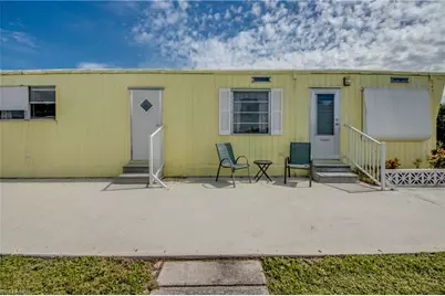 121 Lantern Pl, North Fort Myers, FL 33917 - Photo 1
