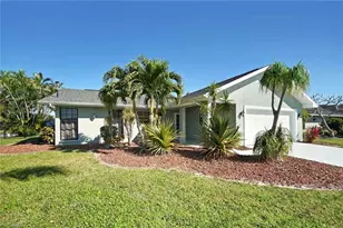 609 SE 28th Terrace, Cape Coral, FL 33904 - Photo 1