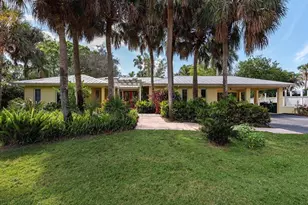461 Carica Rd, Naples, FL 34108 - Photo 1
