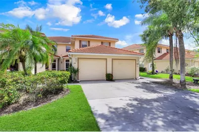 360 Robin Hood Cir #102, Naples, FL 34104 - Photo 1