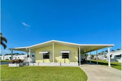 872 Moonlight Dr, North Fort Myers, FL 33917 - Photo 1