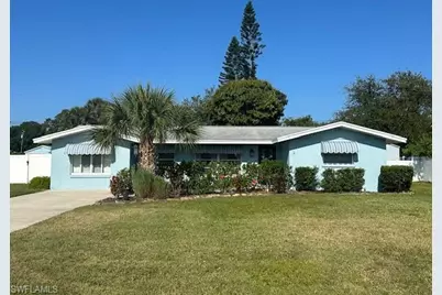 552 Acacia Ln, Nokomis, FL 34275 - Photo 1