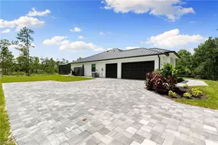 167 Everglades Blvd N, Naples, FL 34120 - Photo 1