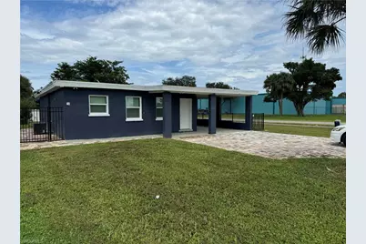 2421 South St, Fort Myers, FL 33901 - Photo 1