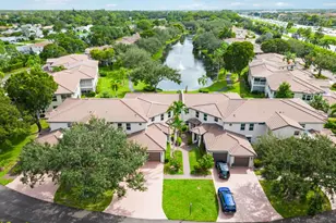 900 Diamond Cir, Naples, FL 34110 - Photo 1