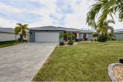922 NE 12th Ter, Cape Coral, FL 33909 - Photo 1