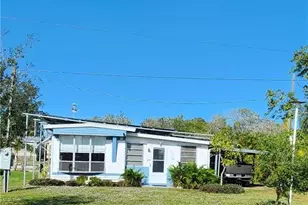 1792 Riverside Dr, Moore Haven, FL 33471 - Photo 1