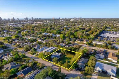 1303 Trail Terrace Dr, Naples, FL 34103 - Photo 1