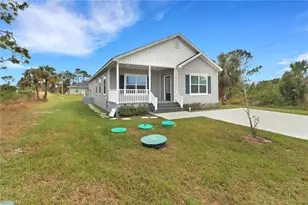 837 Da Vinci Ave S, Lehigh Acres, FL 33974 - Photo 1