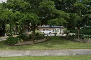 2000 Crayton Rd, Naples, FL 34102 - Photo 1