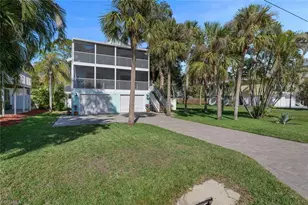 751 Glendale Ave, Naples, FL 34110 - Photo 1