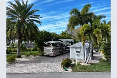 5752 Brightwood Dr, Fort Myers, FL 33905 - Photo 1