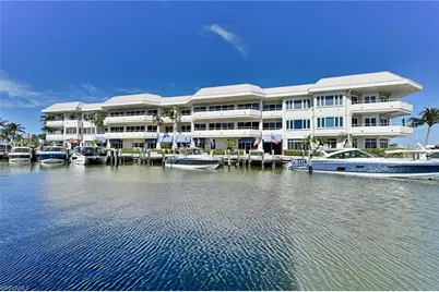 909 10th St S #203, Naples, FL 34102 - Photo 1