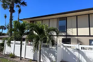 4289 Island Cir, Fort Myers, FL 33919 - Photo 1