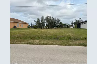 1213 SW 13th St, Cape Coral, FL 33991 - Photo 1