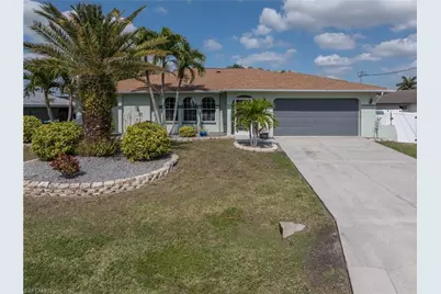 605 SE 24th St, Cape Coral, FL 33990 - Photo 1