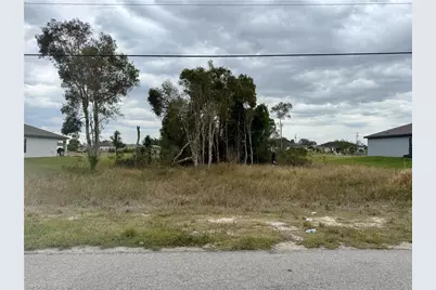 859 Yellowbird Dr, Fort Myers, FL 33913 - Photo 1