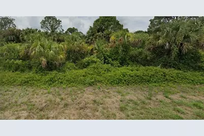 638 Ivanhoe Ave S, Lehigh Acres, FL 33974 - Photo 1