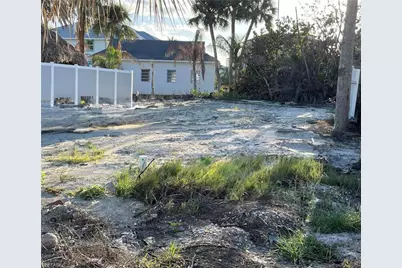 260 Miramar St, Fort Myers Beach, FL 33931 - Photo 1