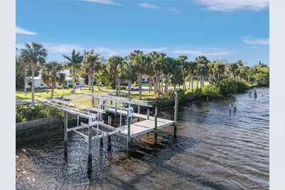 4826 E Riverside Dr, Fort Myers, FL 33905 - Photo 1