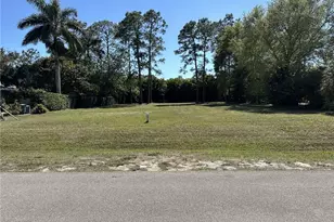 734 Pine Cone Ln, Naples, FL 34104 - Photo 1