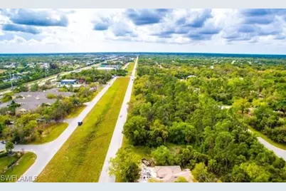 20262 Kenilworth Blvd, Port Charlotte, FL 33954 - Photo 1