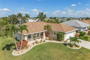 924 NE 11th Ave, Cape Coral, FL 33909 - Photo 1