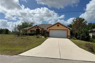 914 NW 12th Ln, Cape Coral, FL 33993 - Photo 1