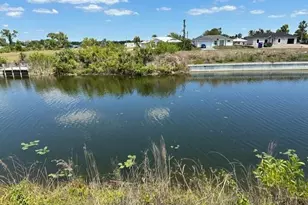 2625 NE 20th Pl, Cape Coral, FL 33909 - Photo 1