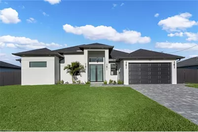 927 NE 13th Pl, Cape Coral, FL 33909 - Photo 1