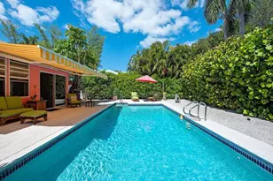 1055 8th Ave N, Naples, FL 34102 - Photo 1