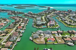 895 Banyan Ct, Marco Island, FL 34145 - Photo 1