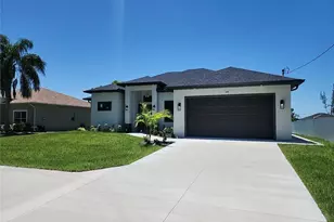 316 Jacaranda Pkwy E, Cape Coral, FL 33909 - Photo 1