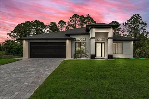 911 Anthony St E, Lehigh Acres, FL 33974 - Photo 1