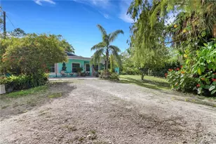 120 4th St NE, Naples, FL 34120 - Photo 1