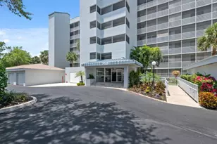 285 Naples Cove Dr, Naples, FL 34110 - Photo 1