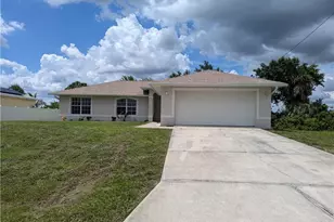 1627 NE 36th St, Cape Coral, FL 33909 - Photo 1