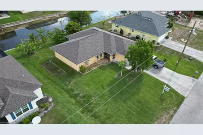 323 SE 16th St, Cape Coral, FL 33990 - Photo 1