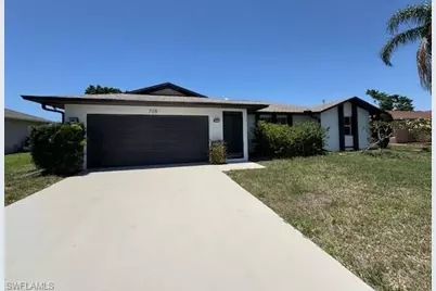 708 SE 11th Pl, Cape Coral, FL 33990 - Photo 1