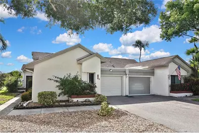 1762 Augusta Dr, Fort Myers, FL 33907 - Photo 1