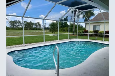 86 Pinehurst Pl, Rotonda West, FL 33947 - Photo 1