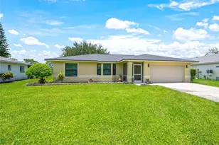 725 Grove Dr, Naples, FL 34120 - Photo 1