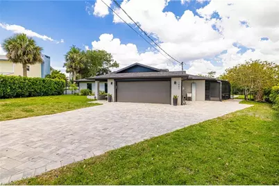 1047 Averly St, Fort Myers, FL 33919 - Photo 1